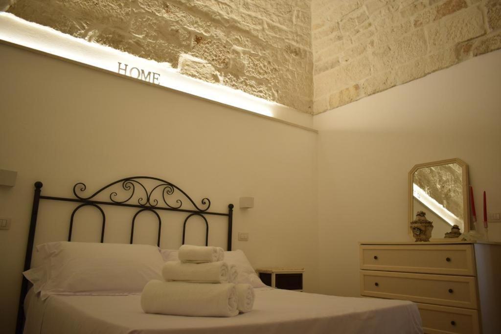 Al Solito Posto Suite ออสตูนี ภายนอก รูปภาพ